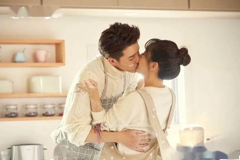 男生不重视和女生关系。然后又想维持。请吃饭维持。啥心态？游戏画面